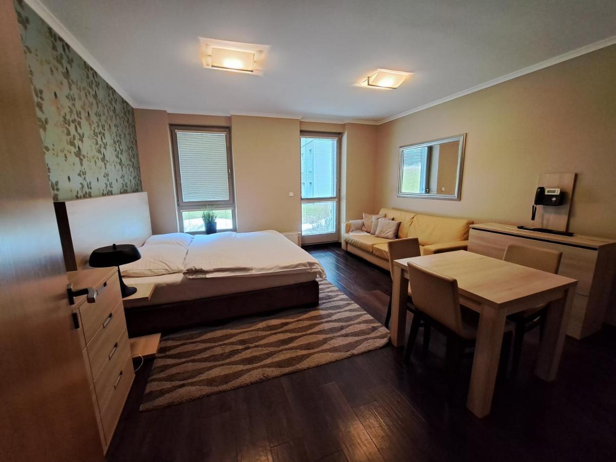 Wellness Apartment Josefina - Free Grotta Spa Wellness هاراشوف المظهر الخارجي الصورة