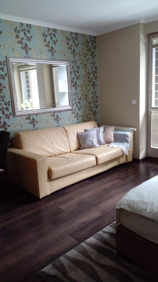 Wellness Apartment Josefina - Free Grotta Spa Wellness هاراشوف المظهر الخارجي الصورة
